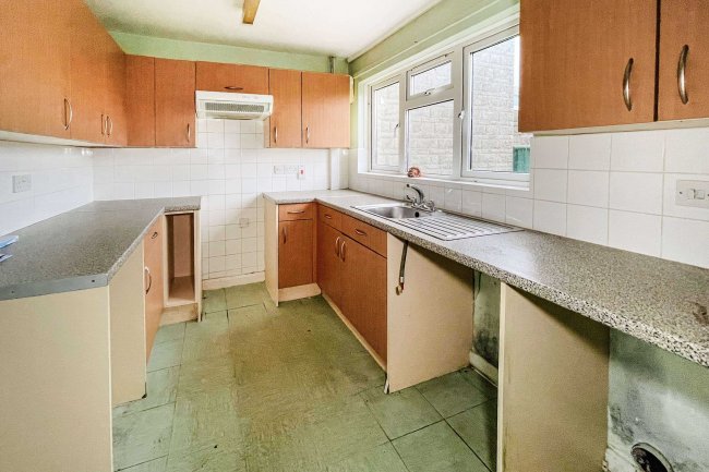 4 Withyhays, Charlton Adam, Somerset, TA11 7BL 3