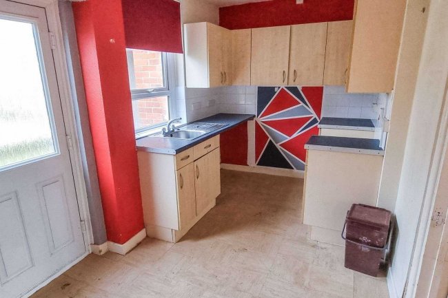 29 Westville, Yeovil, BA21 4JE 4