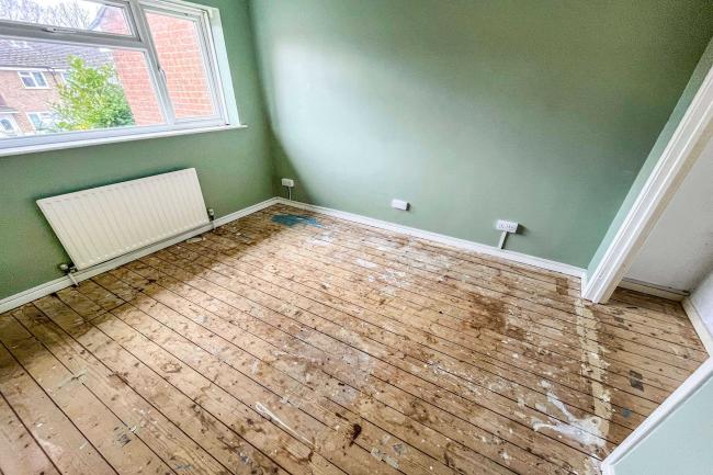 24 Ling Crescent, Headley Down, Bordon, GU35 8AY 8