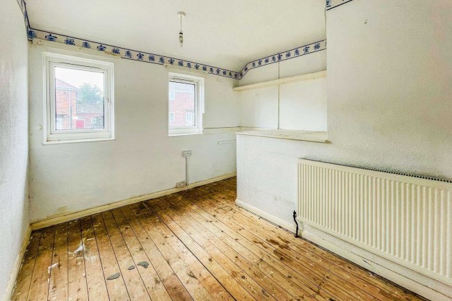 74 Southmead Crescent, Crewkerne, Somerset, TA18 8DL 10