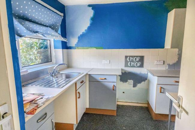 13 Piner Cottages, Wolf Lane, Windsor, SL4 4JD 2