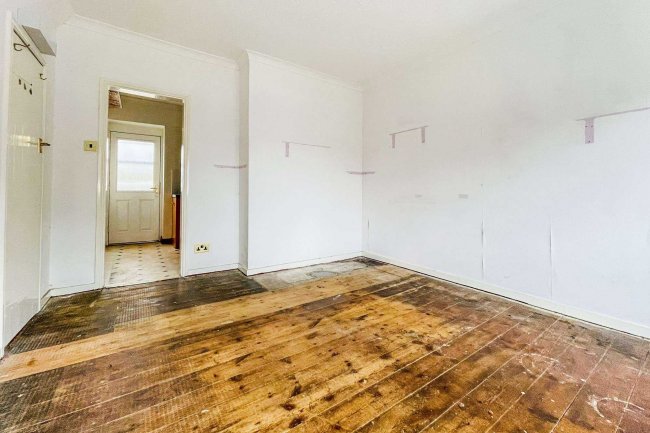 10 Newtown, Coat Road, Martock, Somerset, TA12 6EX 6