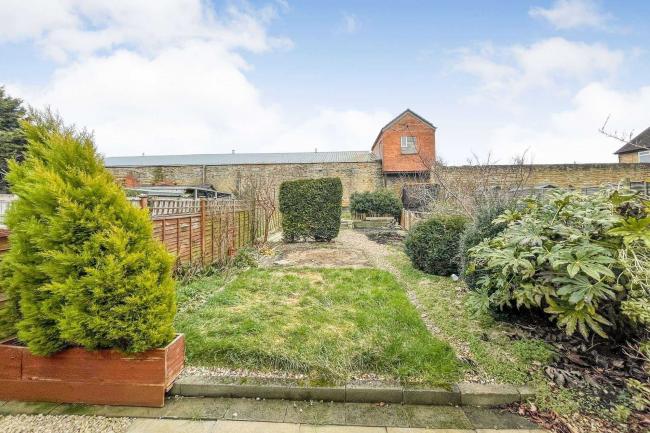 10 Newtown, Coat Road, Martock, Somerset, TA12 6EX 6