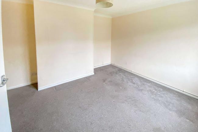 46 Abbey Road, Yeovil, Somerset, BA21 3EZ 5