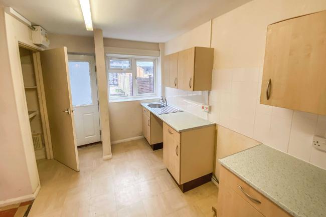 41 Church Road, Sparkford, Yeovil, Somerset, BA22 7JZ 7