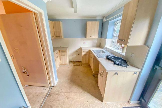 46 Bredy Close, Canford Heath, Poole, BH17 9JP 8