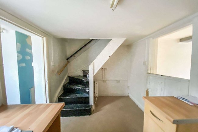 3 Chapel Cottages, Much Hadham, Herts, SG10 6DF
 7