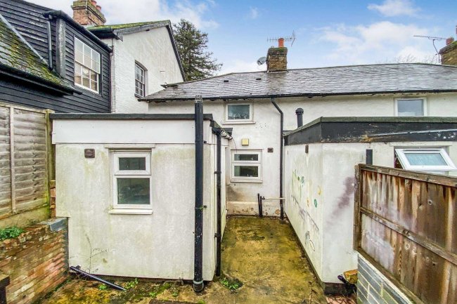 3 Chapel Cottages, Much Hadham, Herts, SG10 6DF
 7