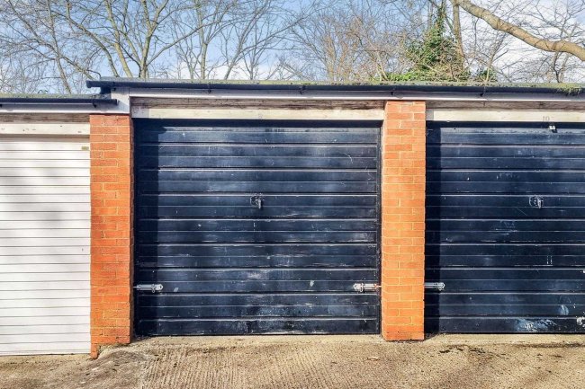 9 Northumberland House, 237 Ballards Lane, Finchley, London,  N3 1LB 5