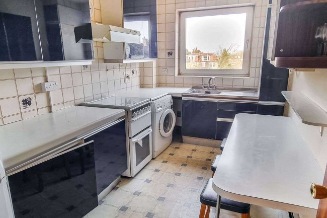 9 Northumberland House, 237 Ballards Lane, Finchley, London,  N3 1LB 5