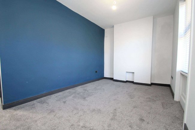 14 Oaks Fold, Bradford, BD5 8BJ 1