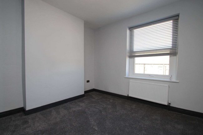 14 Oaks Fold, Bradford, BD5 8BJ 1