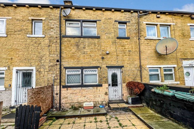 16 Oaks Fold, Bradford, BD5 8BJ 2