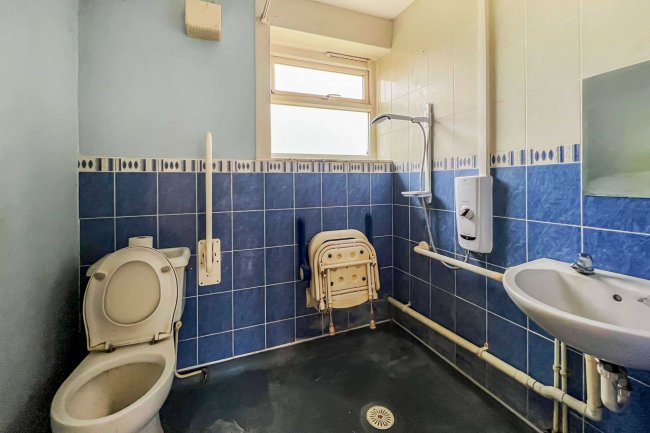 1 Lionfield, Faversham, Kent, ME13 7PP 10