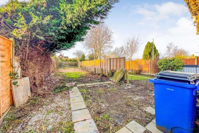 11 The Crescent, Teynham, Kent, ME9 9EL 1