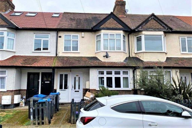 36 Dinton Road, Colliers Wood, London, SW19 2AP 4