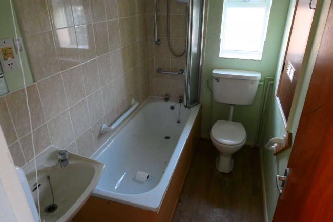 3 Orchard Leaze, Christian Malford, near Chippenham, Wiltshire, SN15 4BJ 5