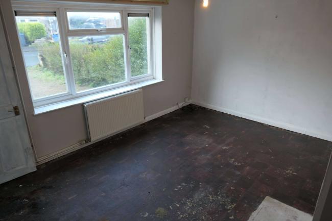 6 Barken Road, Chippenham, Wiltshire, SN14 0JY
 4