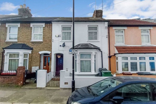 41 Gaywood Road, Walthamstow, London, E17 4QA 3