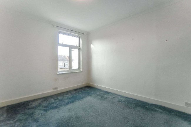 41 Gaywood Road, Walthamstow, London, E17 4QA 3