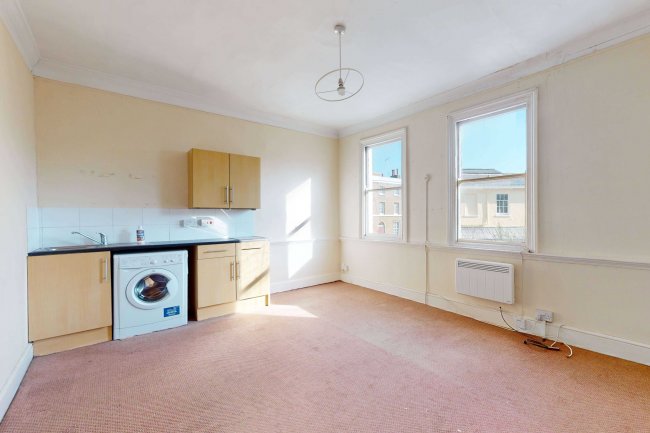 62 Royal Hill, Greenwich, London, SE10 8RT 2