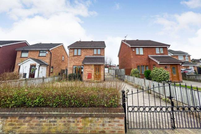 76 Hunts Cross Avenue, Woolton, Liverpool, L25 5NX
 9