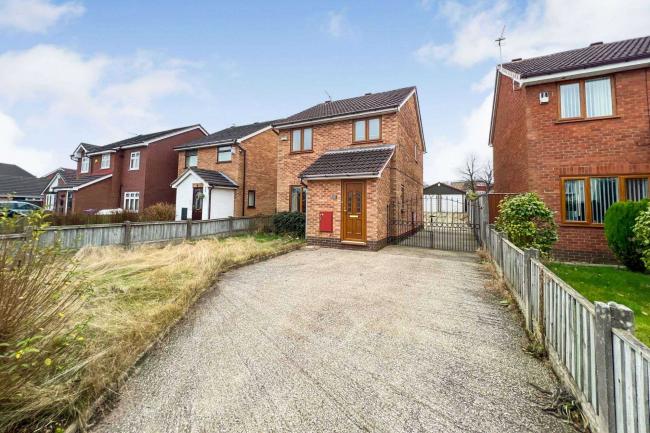 76 Hunts Cross Avenue, Woolton, Liverpool, L25 5NX
 9