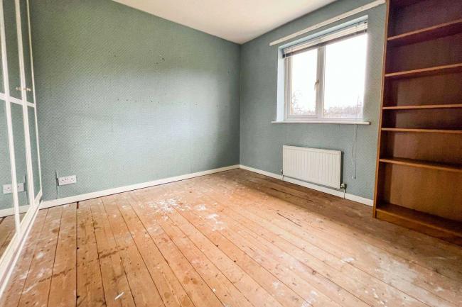 76 Hunts Cross Avenue, Woolton, Liverpool, L25 5NX
 9