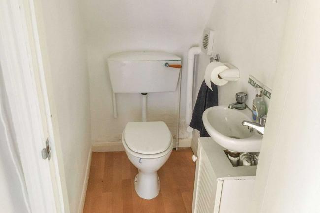 Flat 4A, 23 Burnt Ash Lane, Bromley, Kent, BR1 4DJ 6