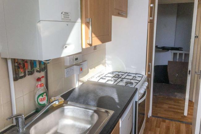 Flat 4A, 23 Burnt Ash Lane, Bromley, Kent, BR1 4DJ 6