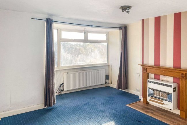 52 Northcroft, Slough, Berkshire, SL2 1HR 7