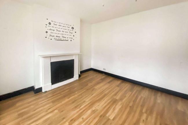 13A & 13B Thirsk Road, Battersea, London, SW11 5SU  8