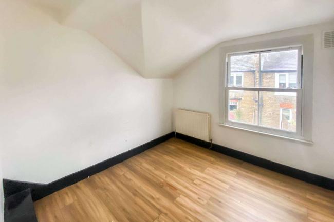 13A & 13B Thirsk Road, Battersea, London, SW11 5SU  8