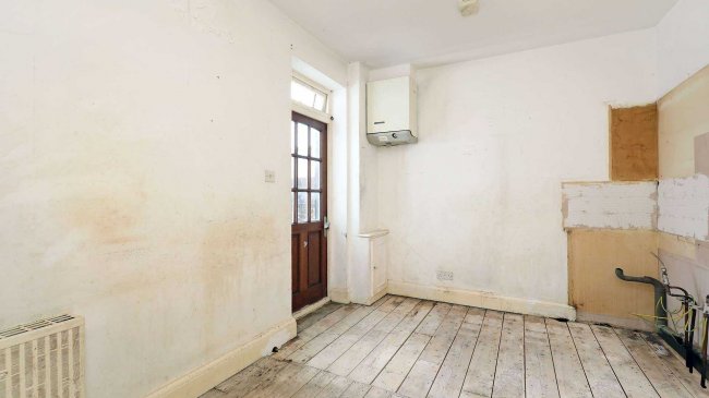 22 Chesham Terrace, Ealing, London W13 9HX 7