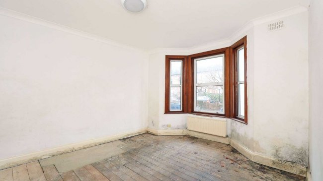 22 Chesham Terrace, Ealing, London W13 9HX 7