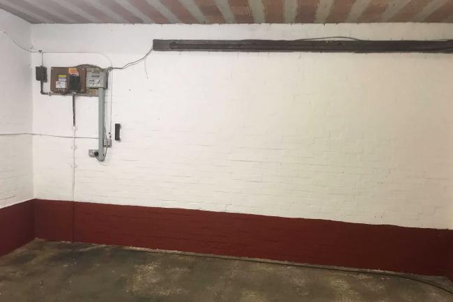 Garage premises at the rear of 24-26, Salisbury Road, Gravesend DA11 7DE 8