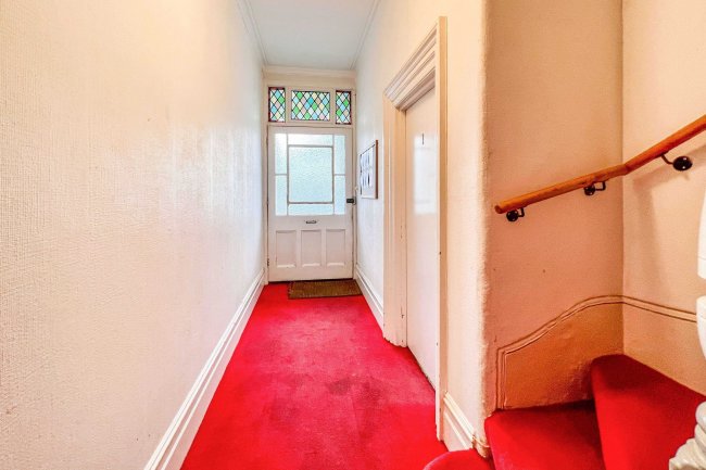 Flat 2, 28 Woodstock Road, Croydon, CR0 1JR 4