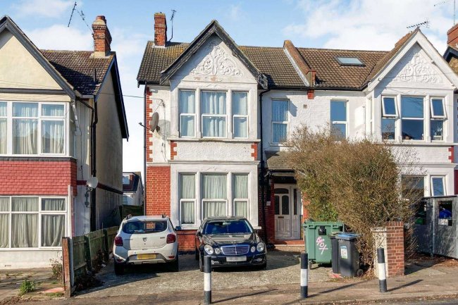 Flat D, 21 Valkyrie Road, Westcliff-On-Sea, Essex, SS0 8BY 7