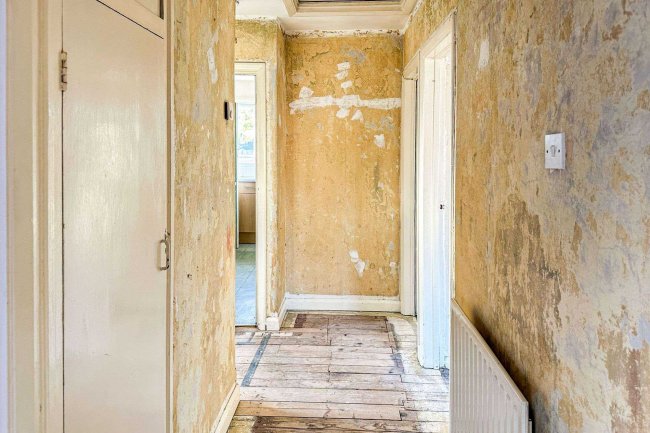 11 Clement Road, Beckenham, Kent BR3 4NT
 9