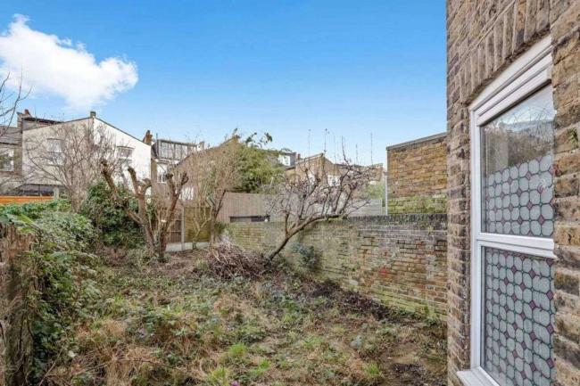 82 Bathurst Gardens, Kensal Rise, London, NW10 5HY 3