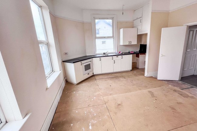 45A, Lower Addiscombe Road, Croydon, Surrey, CR0 6PQ 5