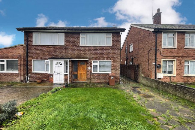 54 Stifford Road, Aveley, RM15 4AA 5