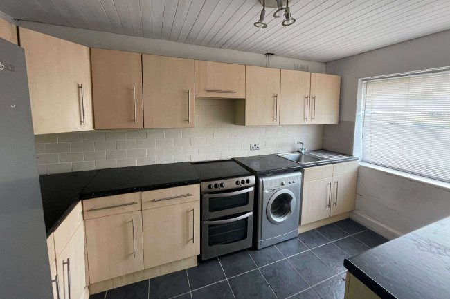 54 Stifford Road, Aveley, RM15 4AA 5