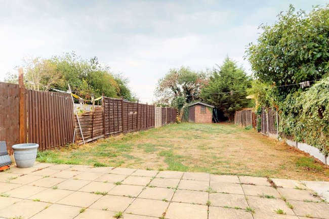 54 Stifford Road, Aveley, RM15 4AA 5