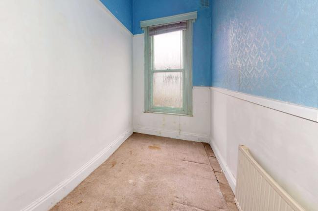 Flat 2, 46, Alexandra Road, Croydon, Surrey, CR0 6EU 4