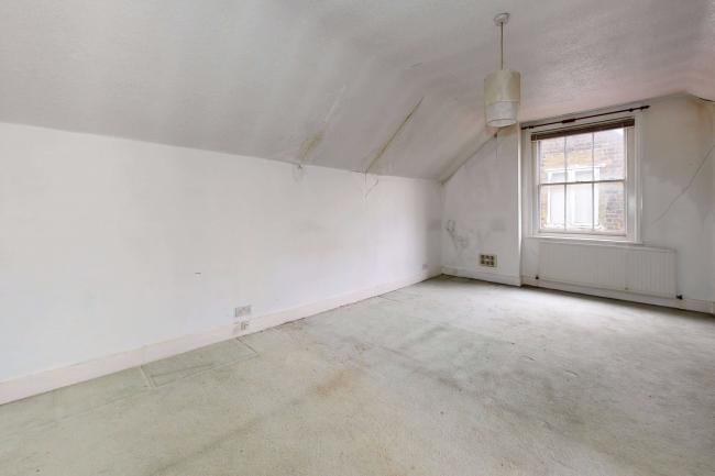 Flat 2, 46, Alexandra Road, Croydon, Surrey, CR0 6EU 4
