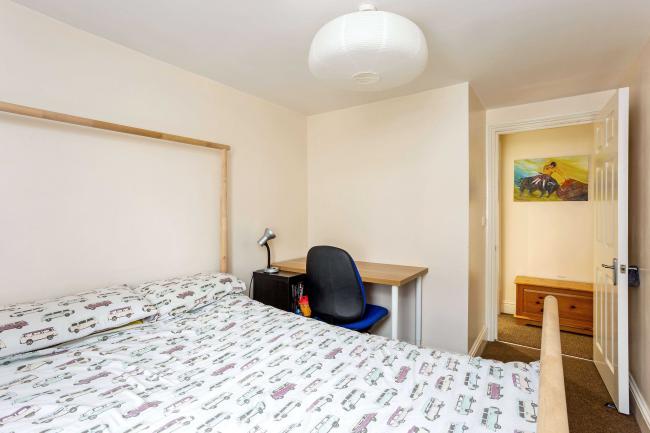 Flat 3, 39-41 West Street, St. Philips, Bristol, BS2 0BZ 8