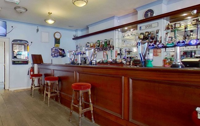 Victoria, 34 Scotland Gardens, Tottenham, London N17 9TT 8