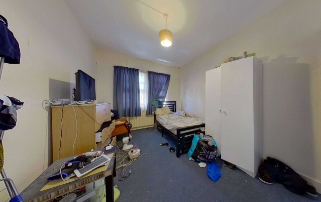 Victoria, 34 Scotland Gardens, Tottenham, London N17 9TT 8