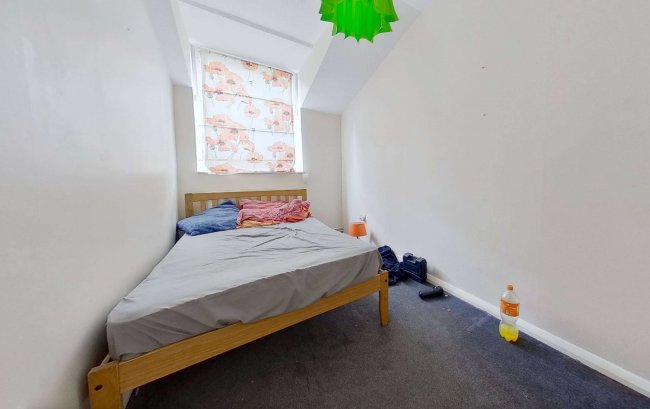 Royal Oak, 250 St Johns Way, Archway, London N19 3RJ 9